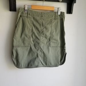 👗JOE FRESH ARMY GREEN SKIRT
